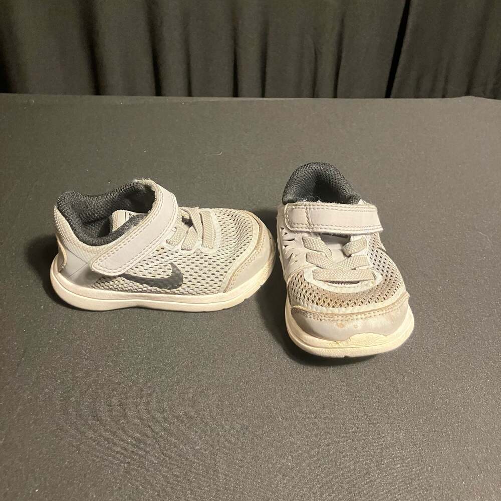 Nike Flex Experience Toddler Gray Mesh Sneakers